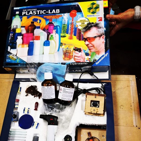 The amazing Plastic-Lab